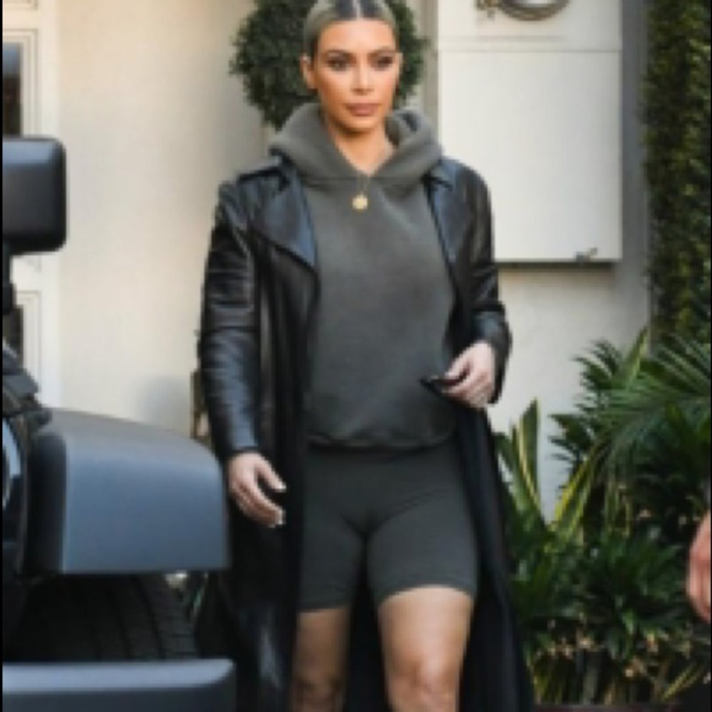 Yeezy Season 6 Hoodie with pockets